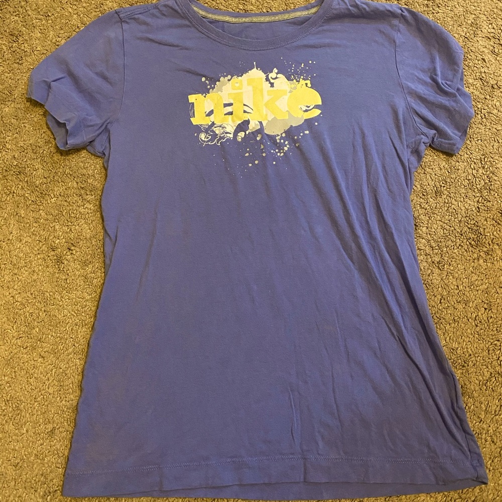 Nike T-shirt